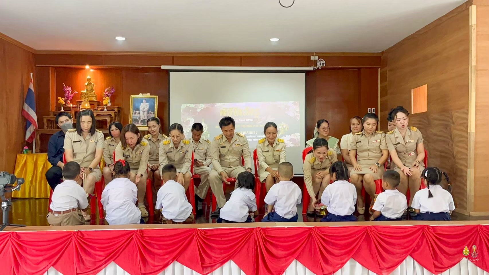 LINE_ALBUM_พิธีไหว้ครู 2568_260128_1