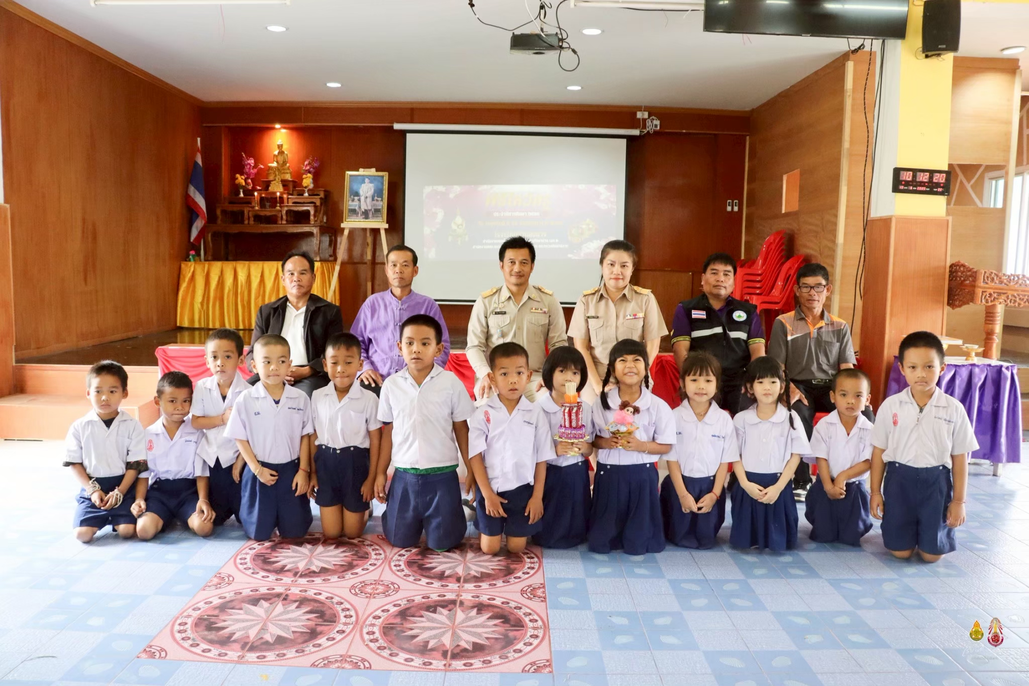 LINE_ALBUM_พิธีไหว้ครู 2568_260128_13