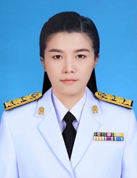 นางสาวนัทธมน  คำรัตน์