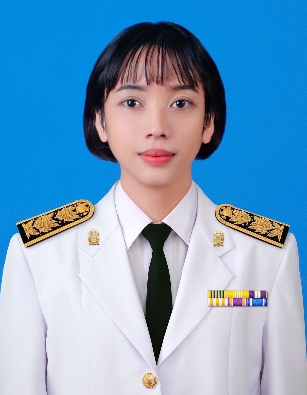 นางสาวนารา  ชุ่มวงศ์