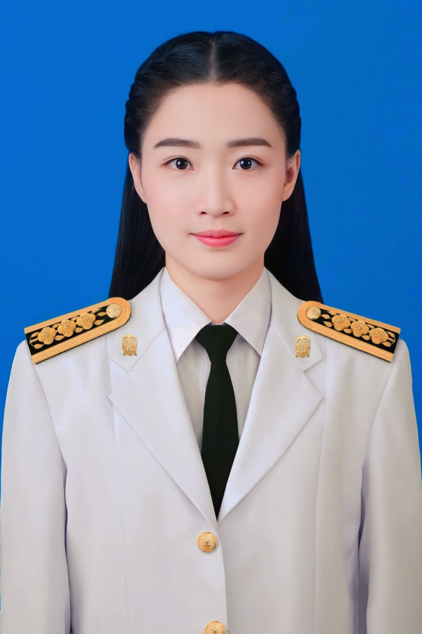 นางสาวพรรณธร  มหาวงศนันท์