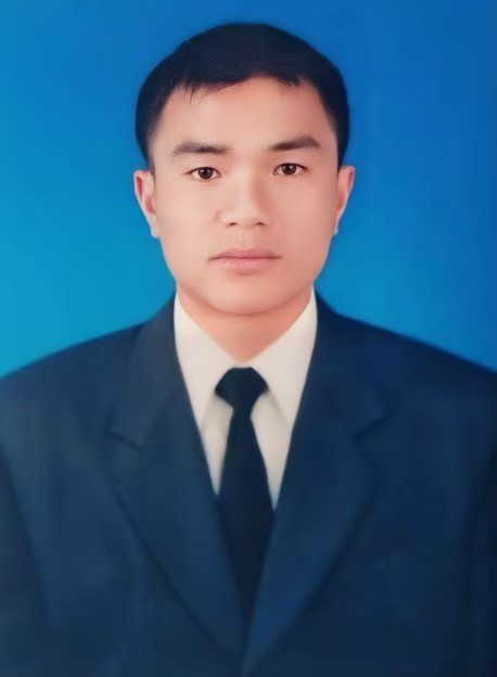 นายสมคิด  คำแคว่น